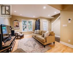 786 Monmouth ROAD - 5