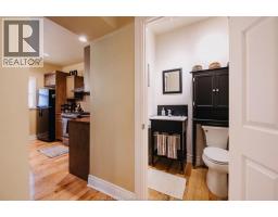 786 Monmouth ROAD - 9
