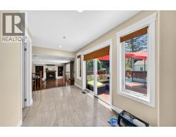 3595 HUNTINGTON - 18