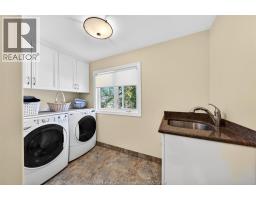 3595 HUNTINGTON - 39