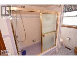 1435 ST. CLAIR AVENUE - 20