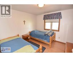 1435 ST. CLAIR AVENUE - 22