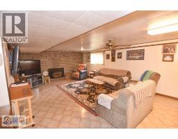 1435 ST. CLAIR AVENUE - 29
