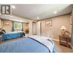 523 COLLIER CRESCENT - 32
