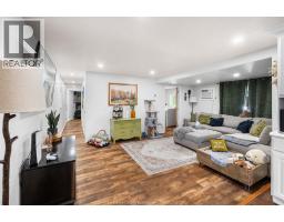 31 DANA DRIVE - 13