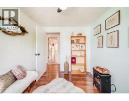 1804 HALL AVENUE - 34