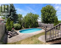 2341 RADCLIFF - 23