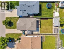 3994 ACORN CRESCENT - 42