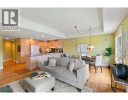 222 Woodycrest AVENUE - 18