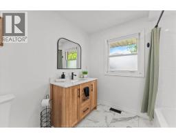 295 SIMCOE STREET - 22