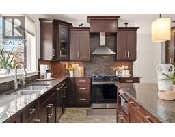 425 Superior STREET - 11