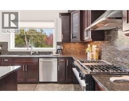 425 Superior STREET - 12