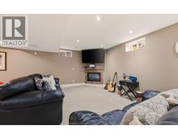 425 Superior STREET - 25