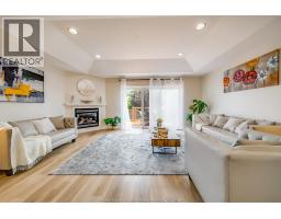 1174 CLOVER - 17