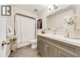 1174 CLOVER - 26