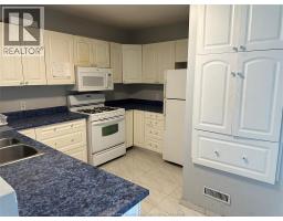 961 CAMPBELL - 10