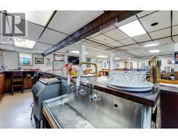 2330-2334 McDougall - 13