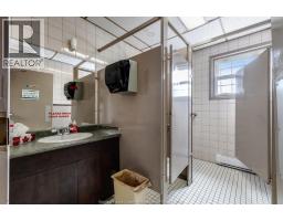 2330-2334 McDougall - 14