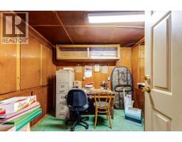 2330-2334 McDougall - 27