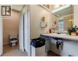 2330-2334 McDougall - 30