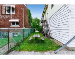 2330-2334 McDougall - 43
