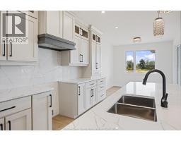 1909 SANNITA AVENUE - 10
