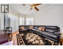 498 CLYDESDALE - 18
