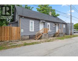 939 WYANDOTTE STREET East - 24
