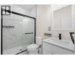 939 WYANDOTTE STREET East - 7