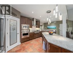 286 DUFFERIN STREET - 12