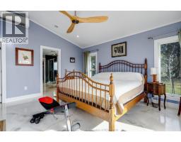 952 Hiawatha Beach - 20