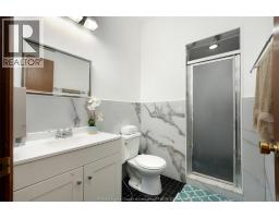 172 POINTE WEST DRIVE - 22