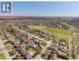 172 POINTE WEST DRIVE - 41