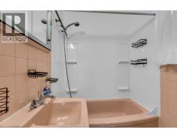 383 MCEWAN - 17
