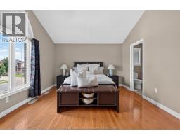 3121 TROUP CRESCENT - 27