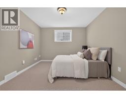 3121 TROUP CRESCENT - 39
