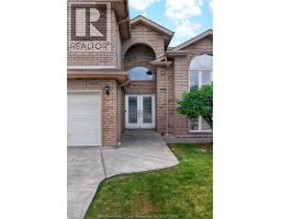 3121 TROUP CRESCENT - 4