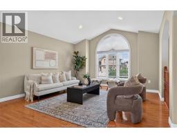 3121 TROUP CRESCENT - 7
