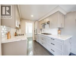 386 WOODRIDGE - 10