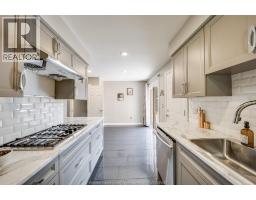 386 WOODRIDGE - 12