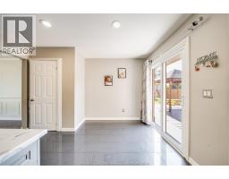 386 WOODRIDGE - 13