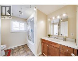 386 WOODRIDGE - 30