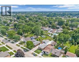 1775 BALFOUR - 50