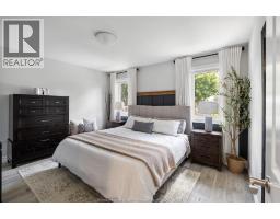 1023 OAK AVENUE - 16