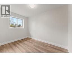 910 ST. LUKE - 15