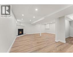910 ST. LUKE - 20