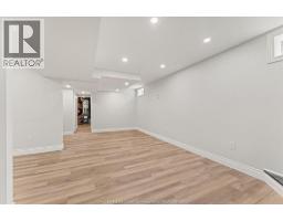 910 ST. LUKE - 21