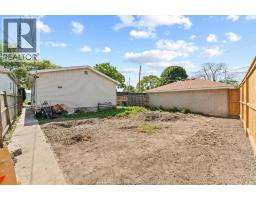 910 ST. LUKE - 30