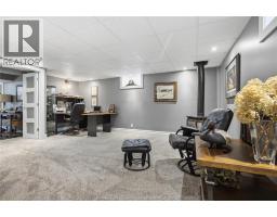 66 TOWNSVIEW COURT - 24