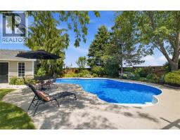 66 TOWNSVIEW COURT - 39